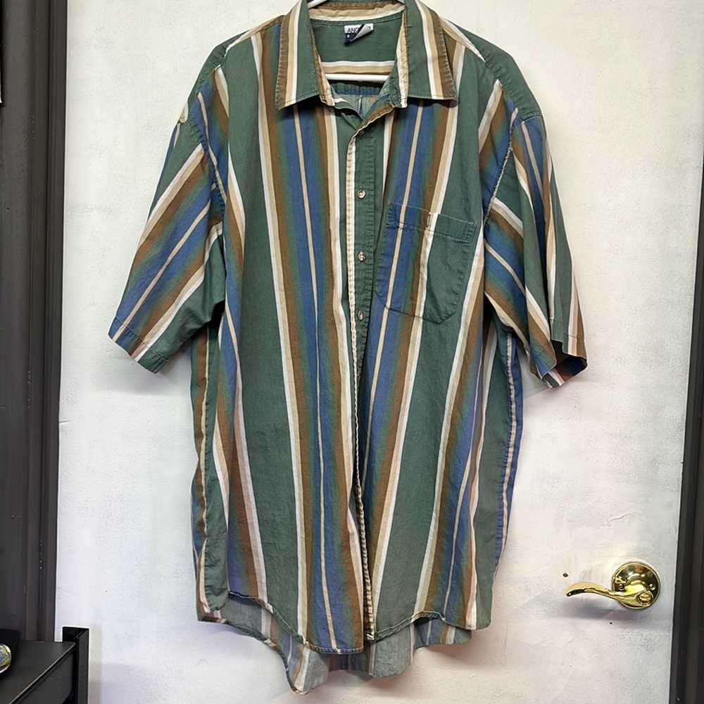 Mens size 3X Casual Botton Down T-Shirt